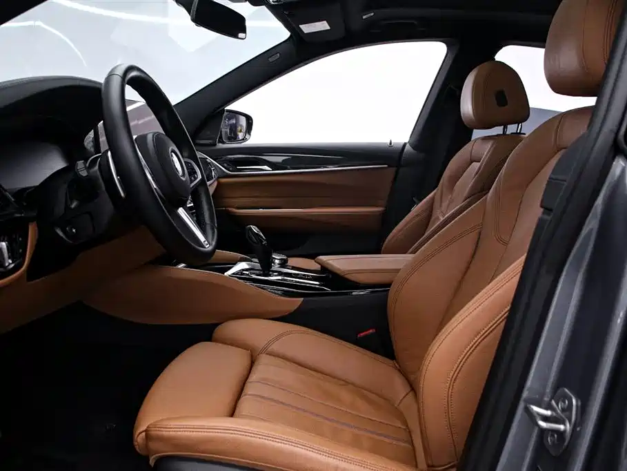 BMW 6 Series GT 2022 Model 630i M Sport Package фото 12