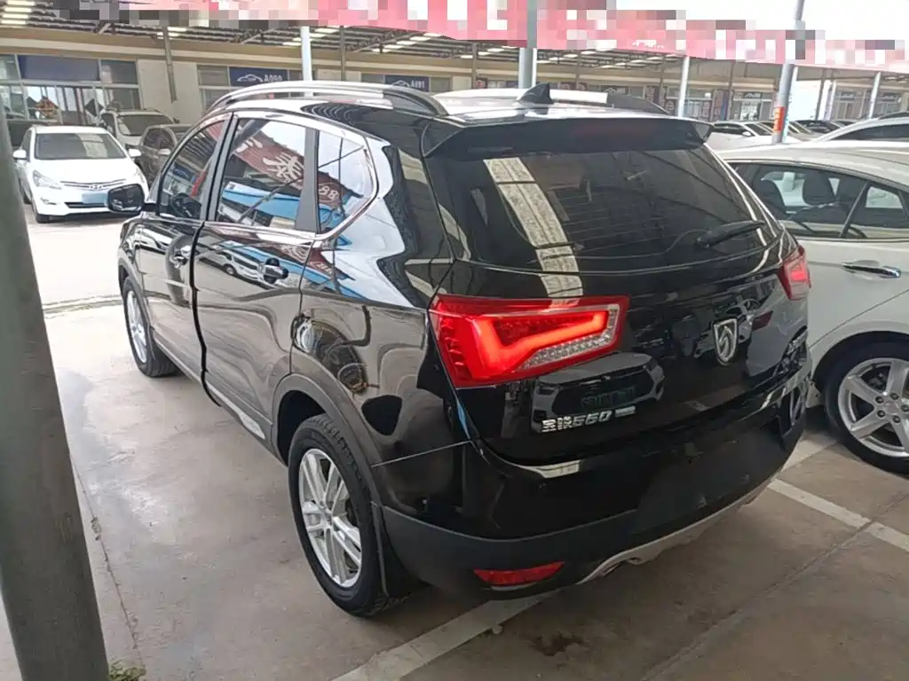 Baojun 560 2017 2016 1.5T Manual Comfort