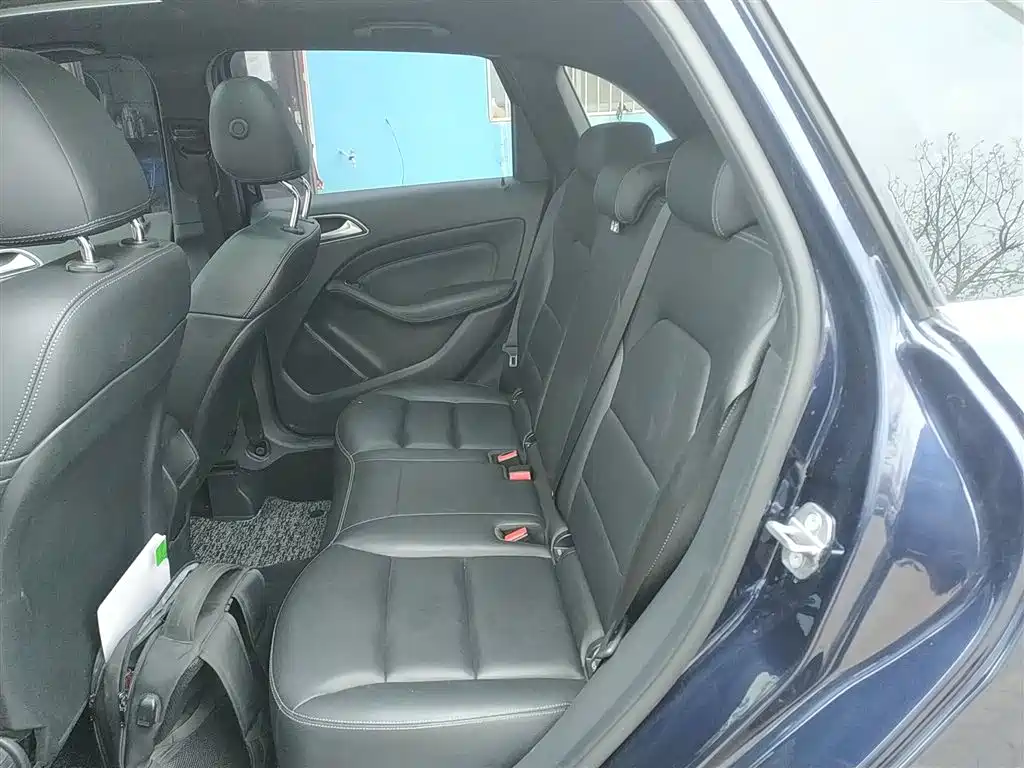 Mercedes-Benz B-Class 2018 B 200 Sport фото 17