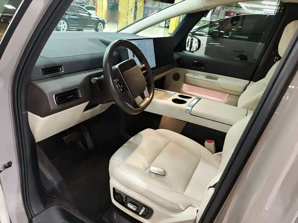Li Auto MEGA 2024 2024 Ultra