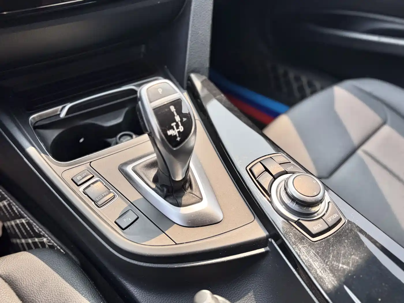 BMW 3 Series 2017 320Li M Sport фото 8