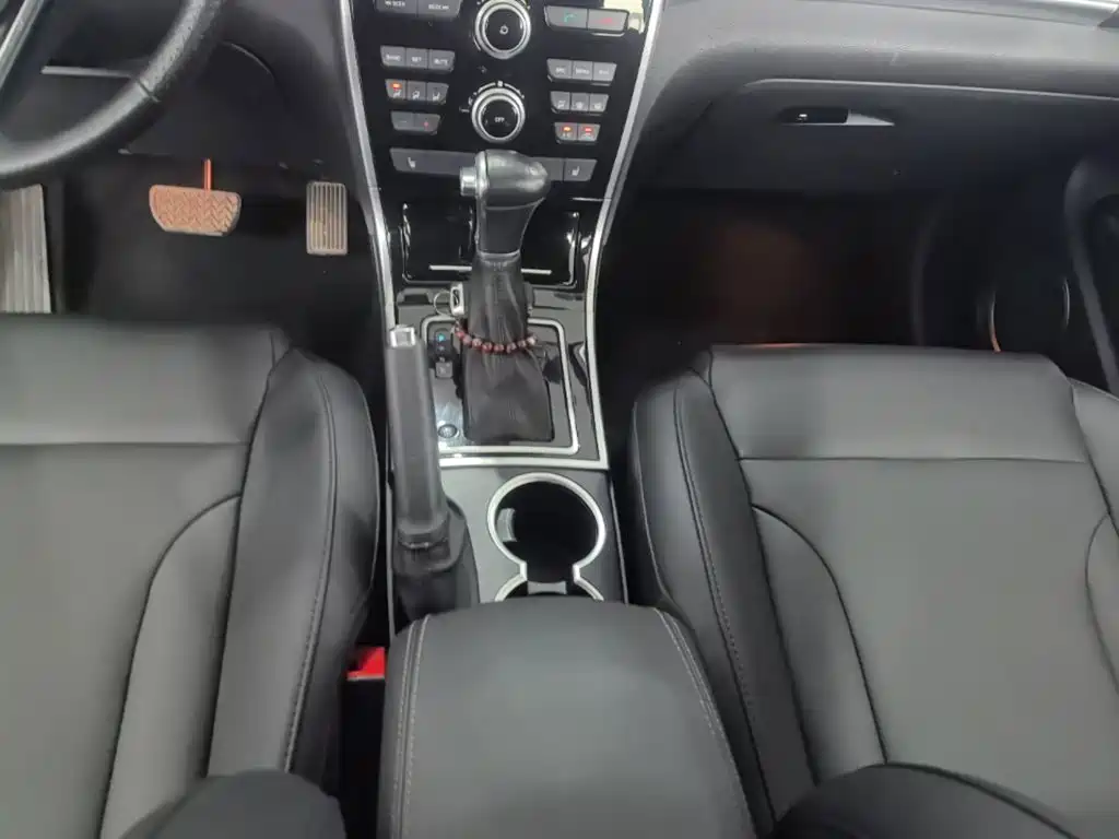 Haval H2 2015 2015 1.5T Automatic 2WD Elite Edition