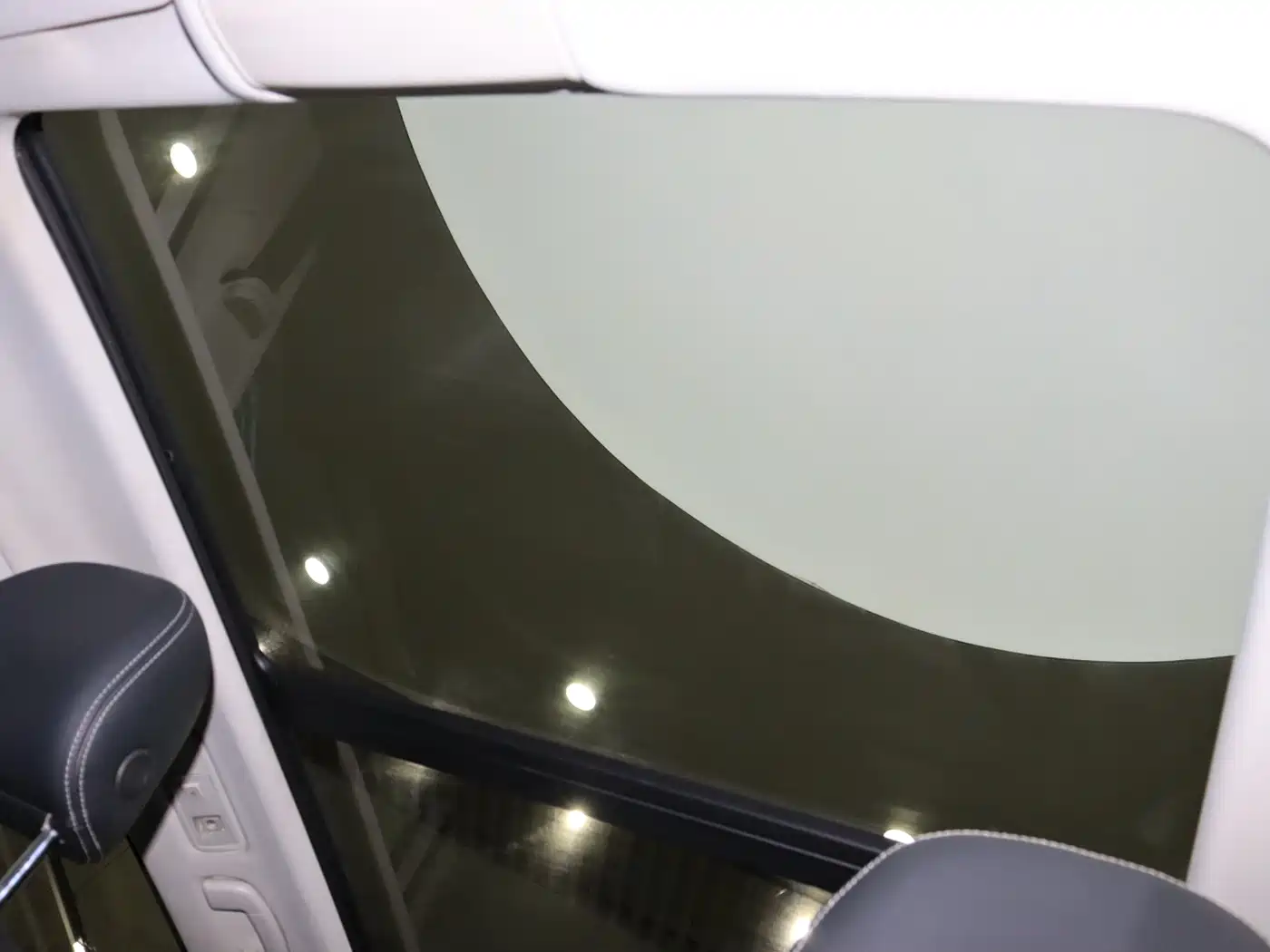 Volkswagen Touran 2016 Touran L 280TSI DSG Elegance фото 9