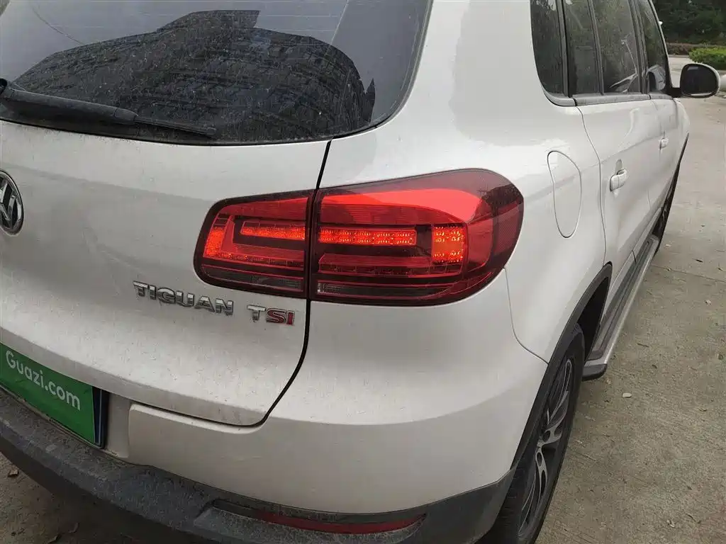 Volkswagen Tiguan 2013 1.8TSI Automatic 2WD Luxury Model фото 8