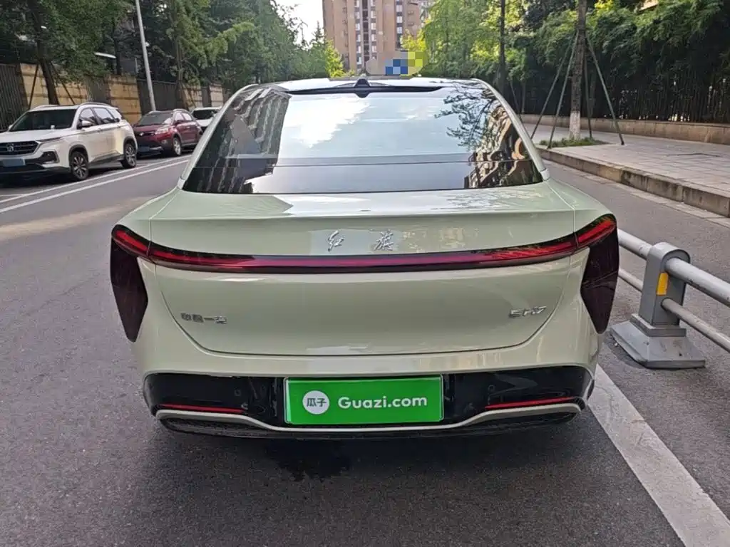 Hongqi EH7 2026 2025 690 Smart Selection Edition