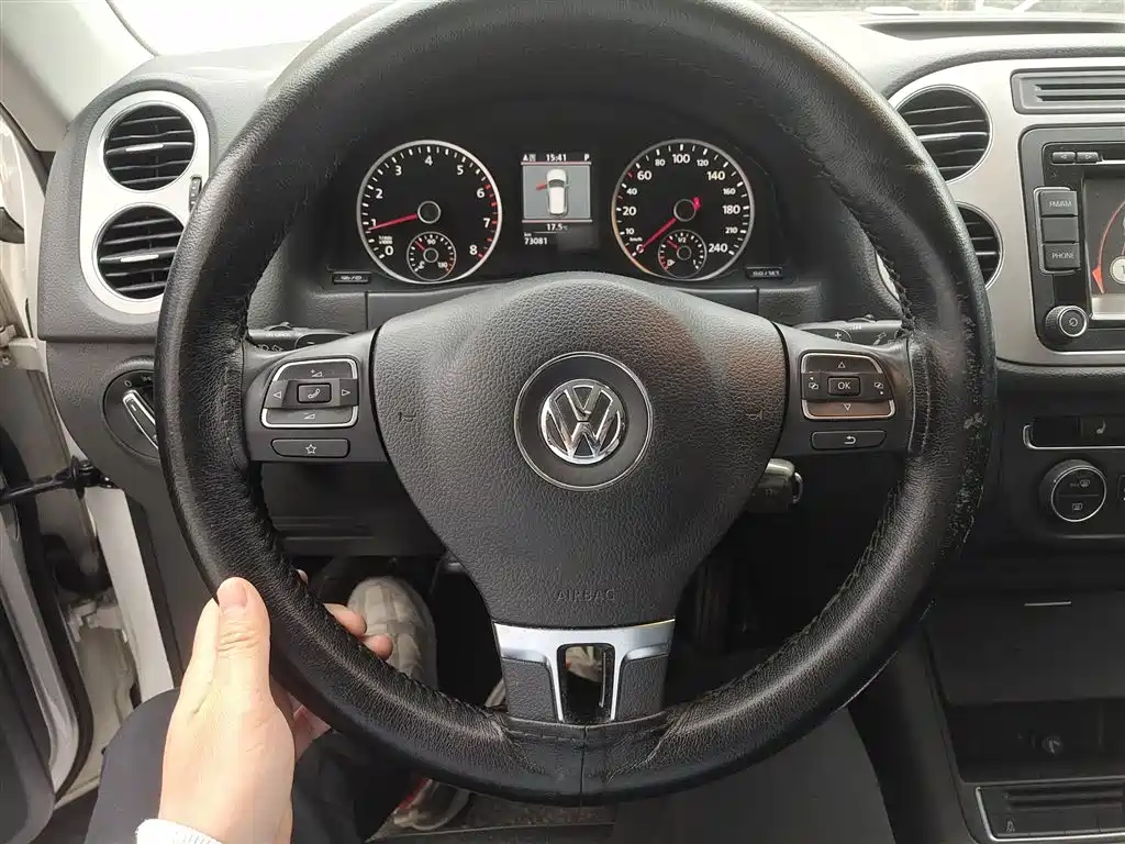 Volkswagen Tiguan 2013 1.8TSI Automatic 2WD Luxury Model фото 11