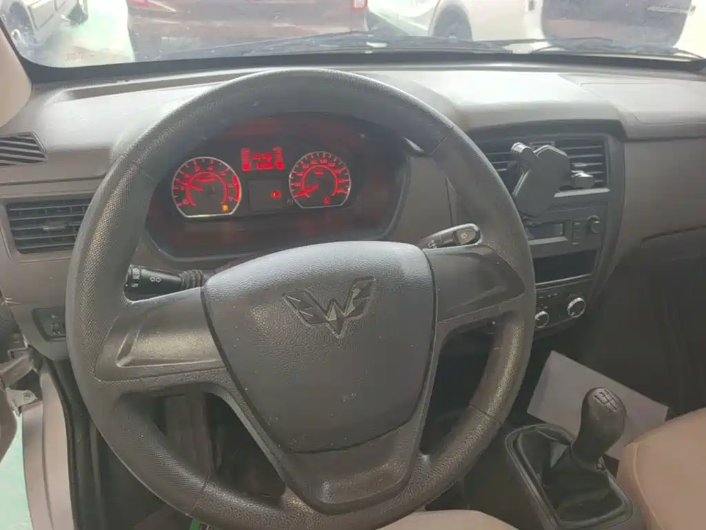 Wuling Motors Wuling Rongguang S 2024 2023 1.5L Base 5/7 Seater