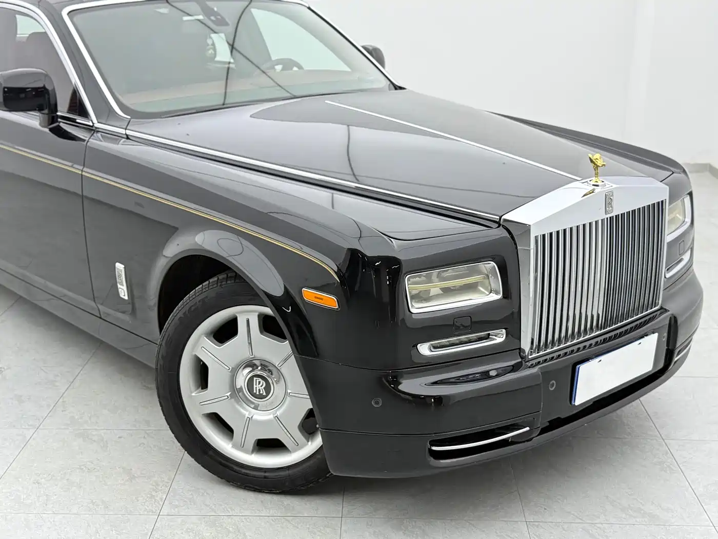 Rolls-Royce Phantom 2006 2004 Model 6.7L Standard Version