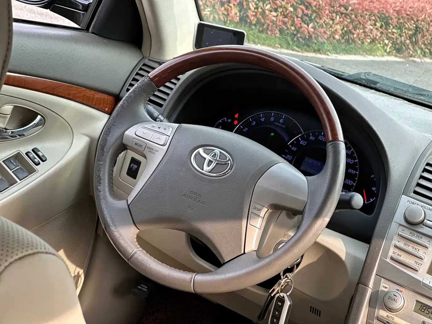 Toyota Camry 2013 200G Classic Luxury Edition фото 13