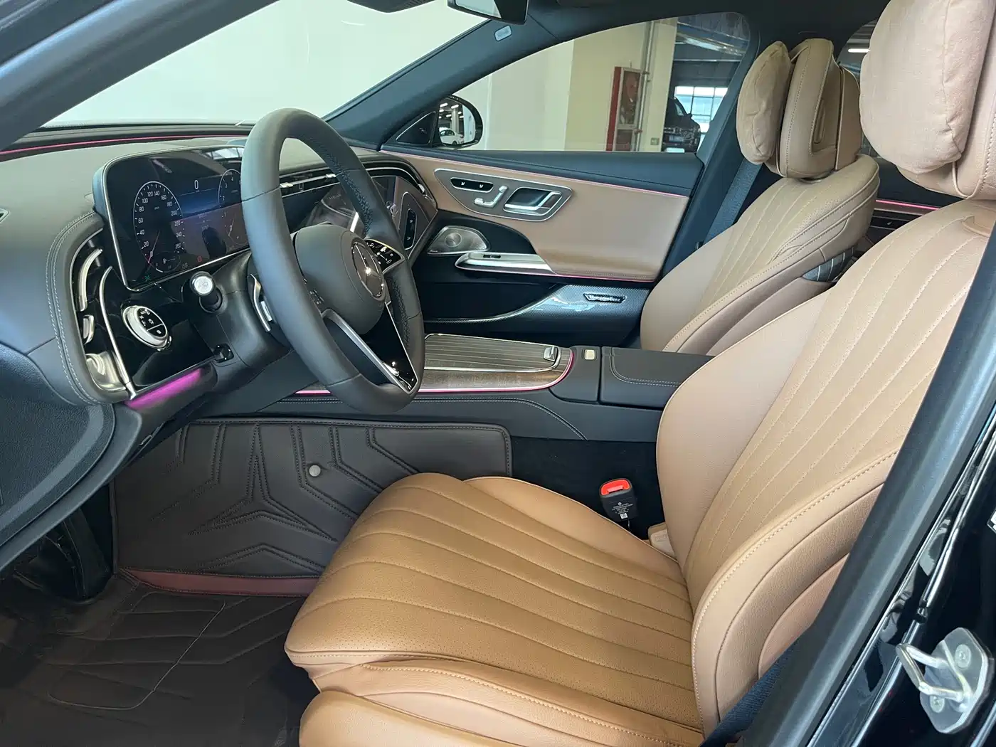 Mercedes-Benz E-Class 2025 E 300 L Luxury фото 7