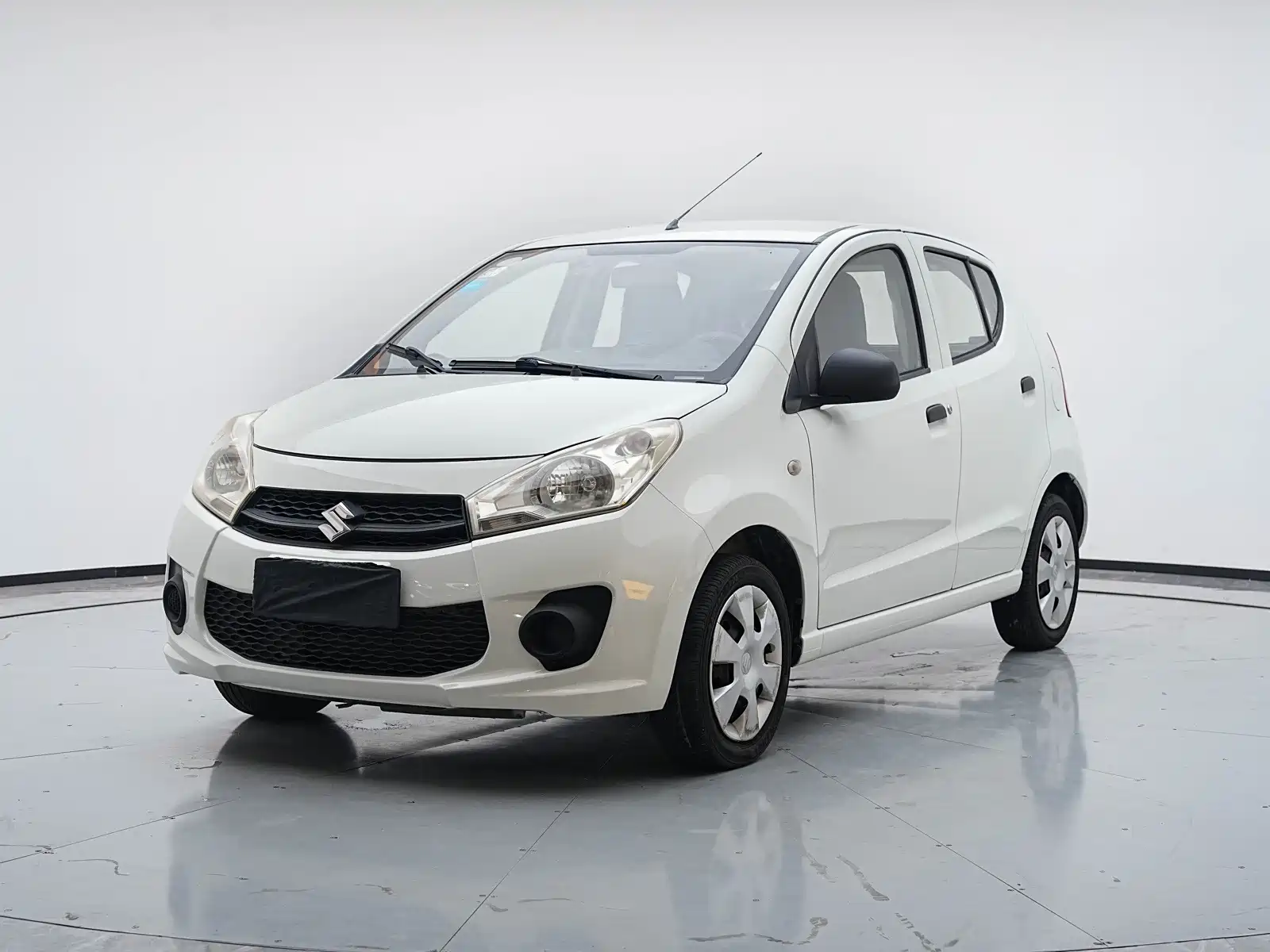 Photo 1 - Suzuki Alto