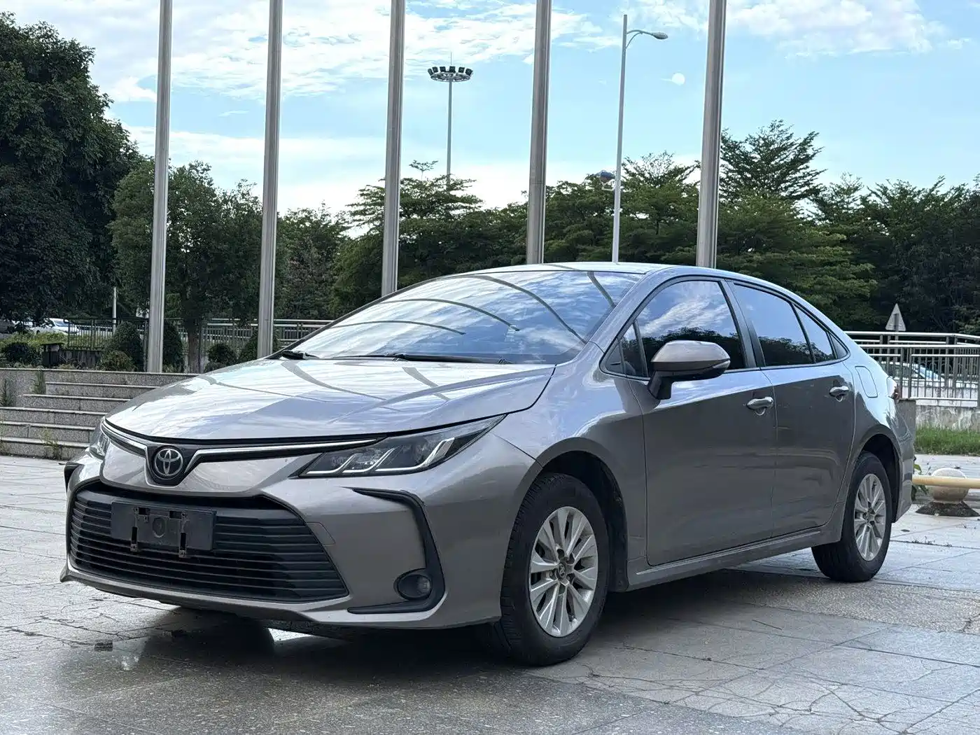 Фото 1 - Toyota Corolla