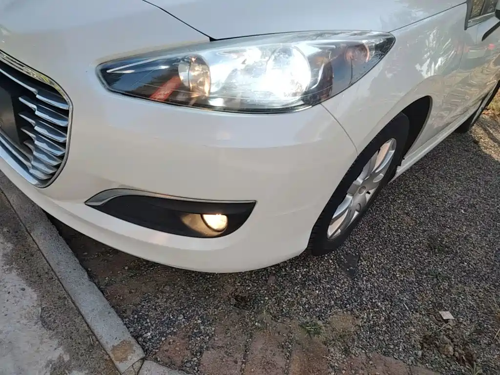 Peugeot 308 2016 2014 Model Joy Edition Classic 1.6L Manual Superior Style