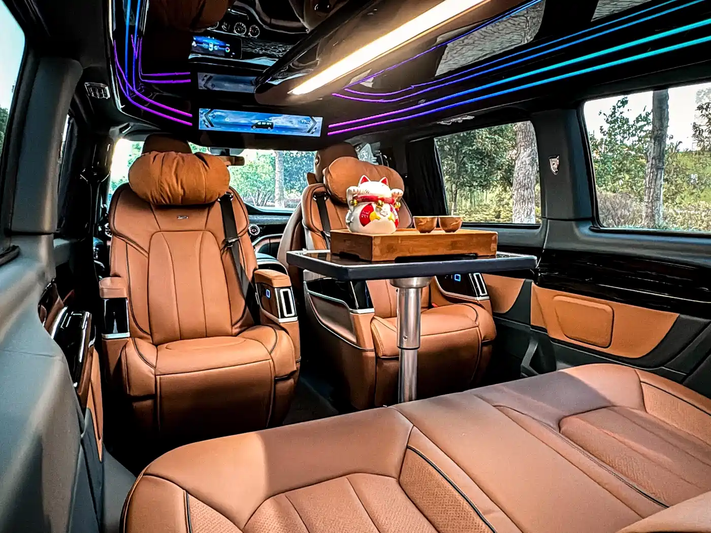 Mercedes-Benz Vito 2023 2.0T Business 7-Seater фото 28