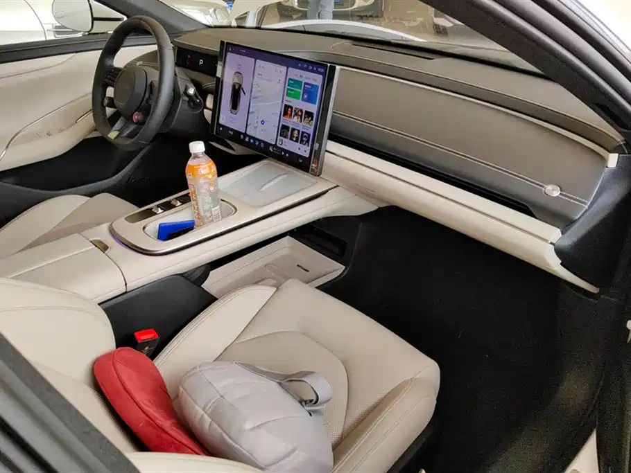 XIAOMI CAR XIAOMI SU7