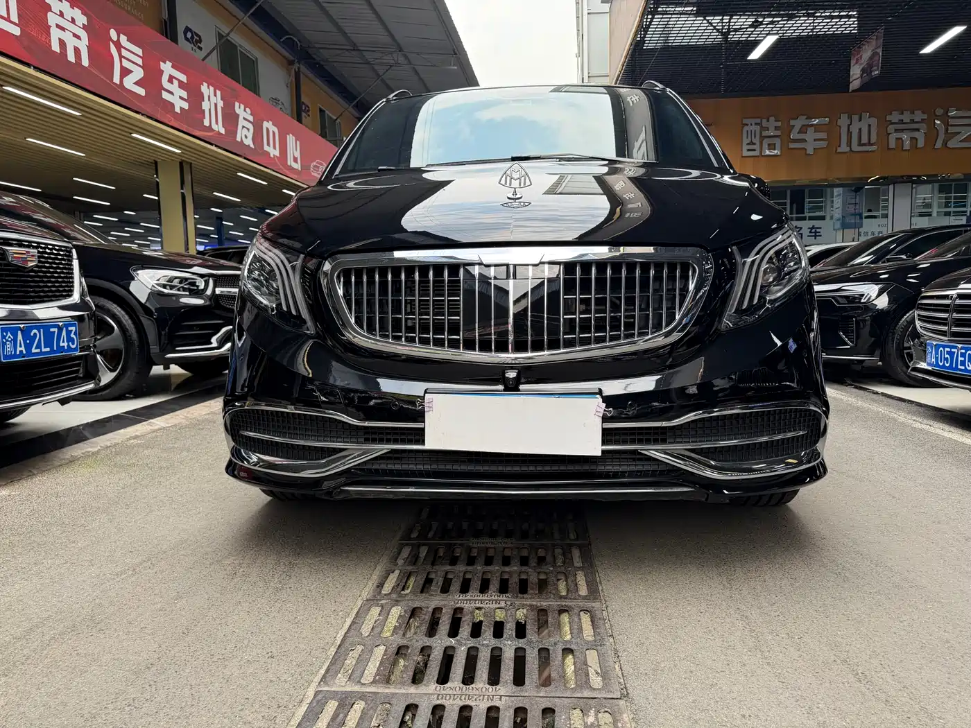 Mercedes-Benz Vito 2023 2.0T Elite 7-Seater фото 2