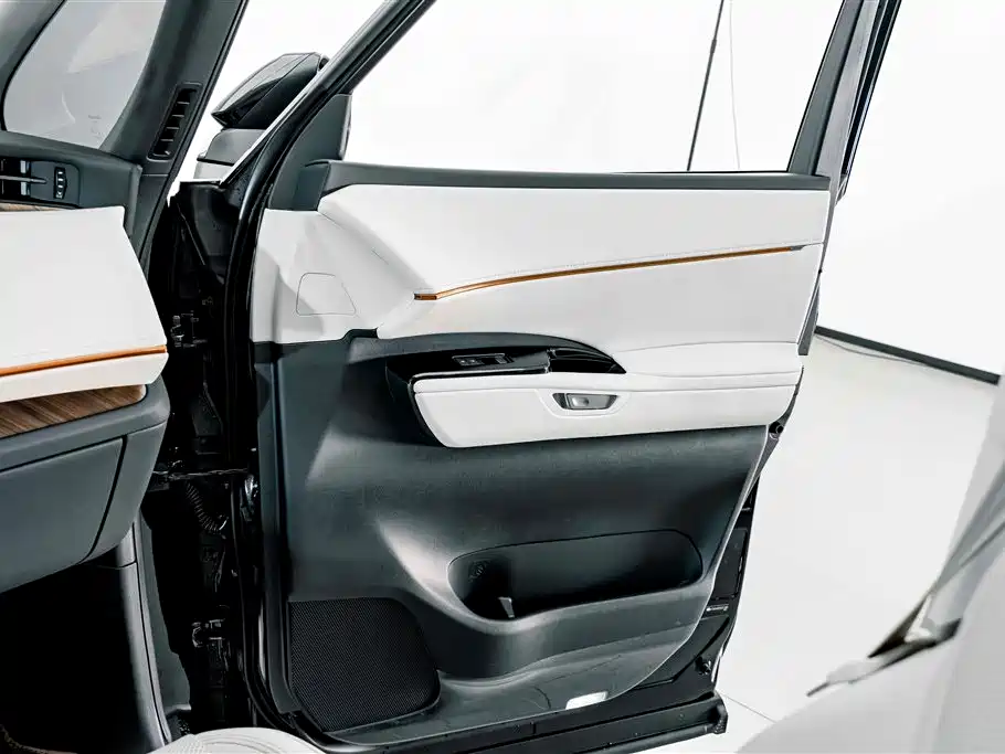 Lexus LM 2026 2025 Model 500h Six-Seater Prestige Edition