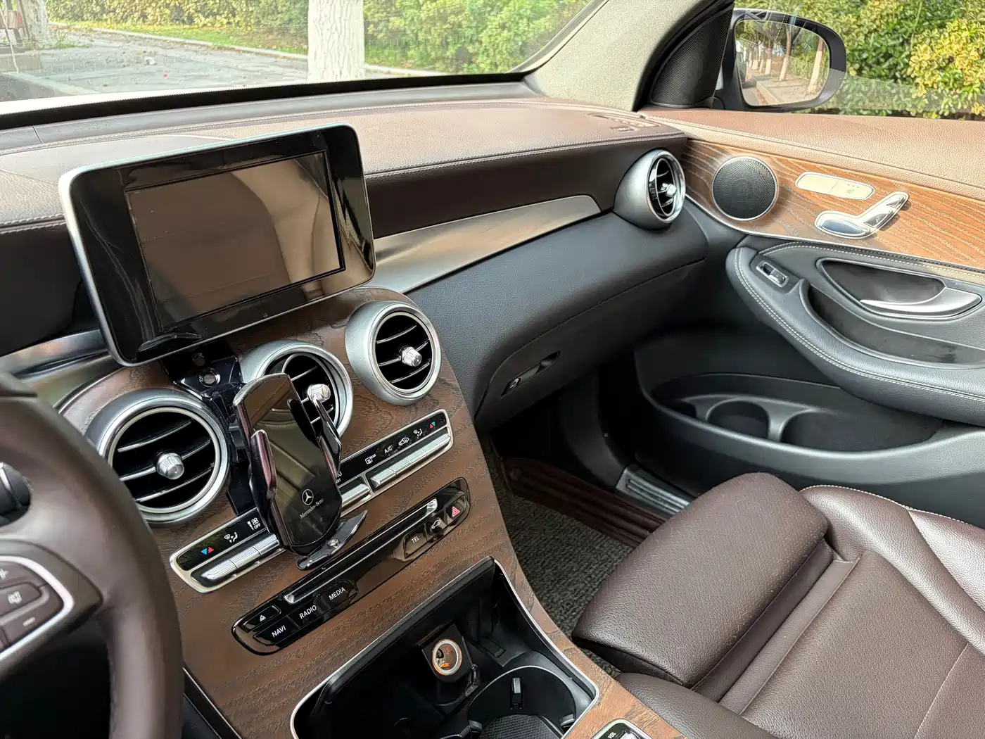Mercedes-Benz GLC 2016 GLC 300 4MATIC Dynamic фото 13