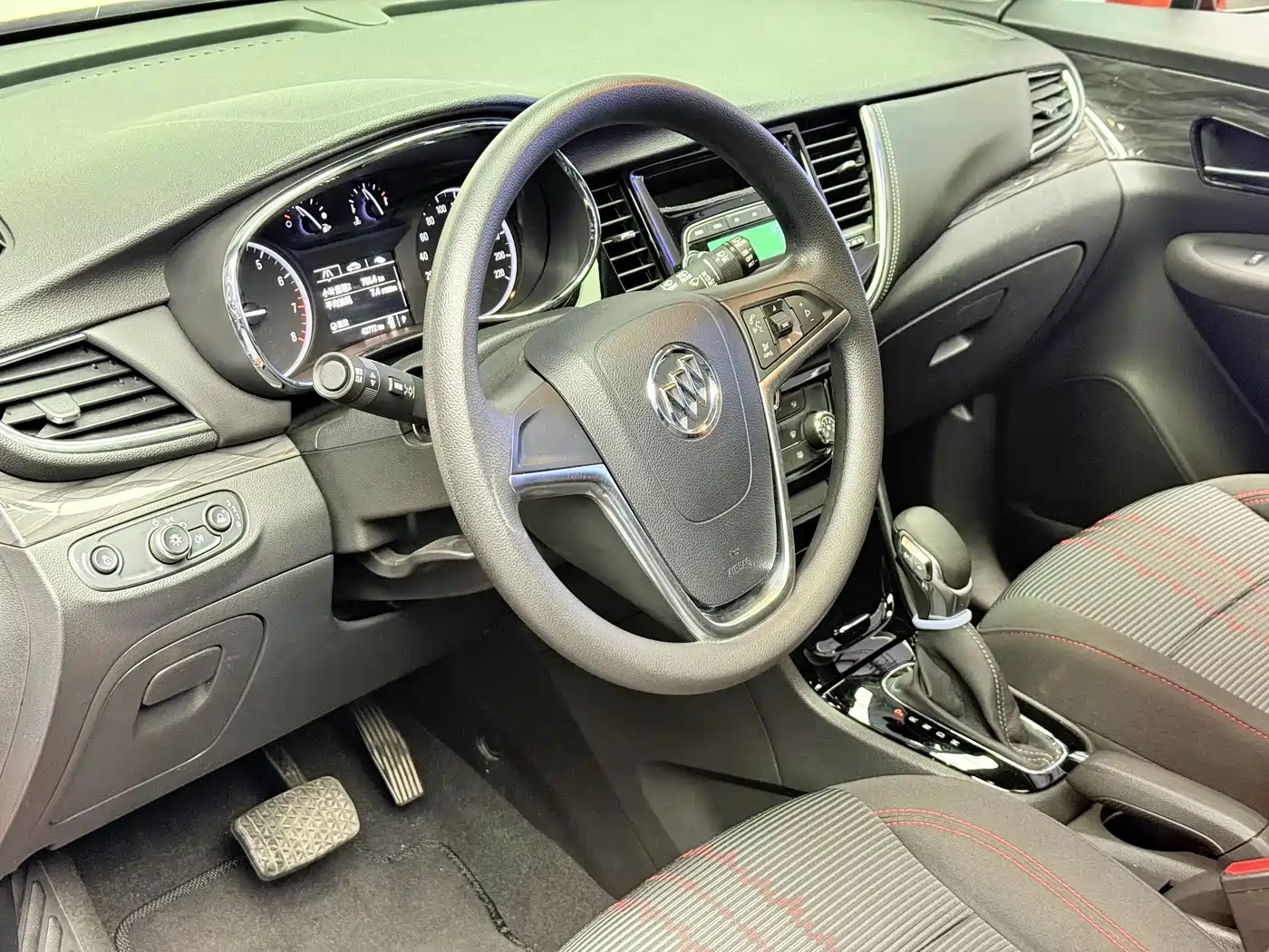 Buick Encore 2016 18T Automatic 2WD Urban Leading фото 6