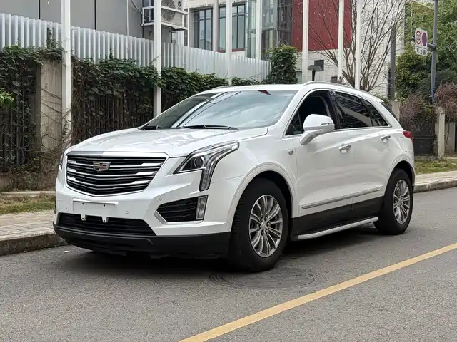 CADILLAC XT5