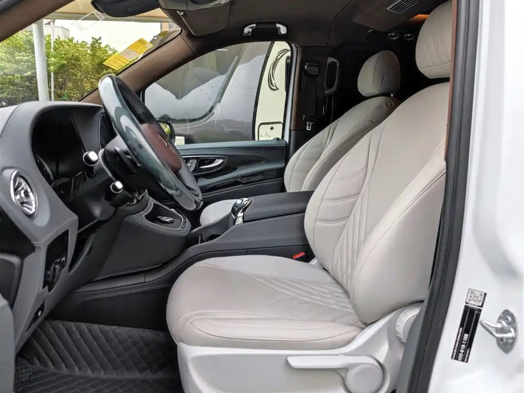 Mercedes-Benz Vito 2021 2.0T Business Edition 7-seater фото 6