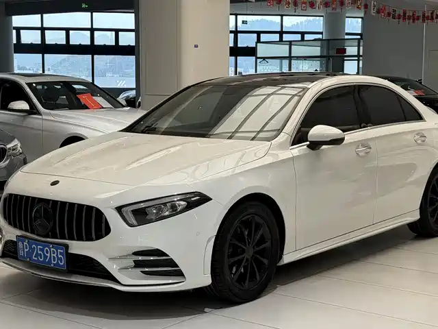 MERCEDES-BENZ A CLASS