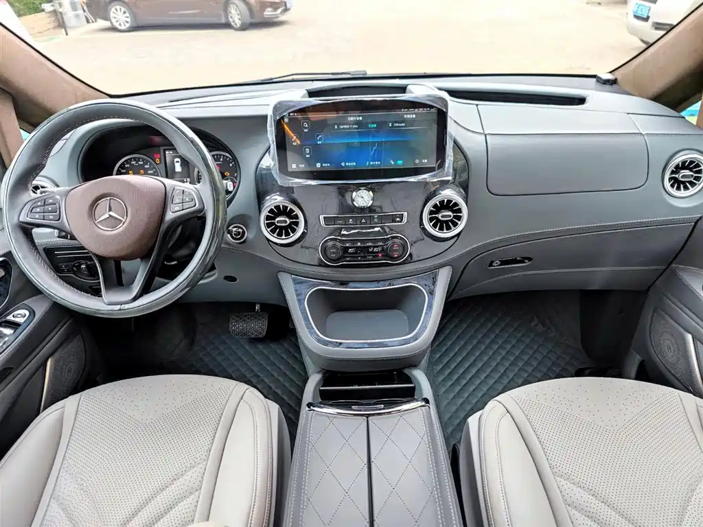 Mercedes-Benz Vito 2021 2.0T Business Edition 7-seater фото 15