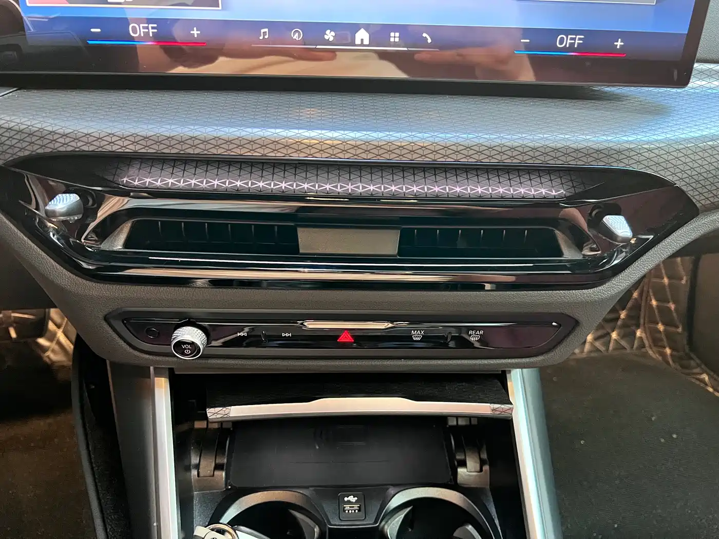 BMW 4 Series 2024 430i M Sport Shadow Edition фото 10