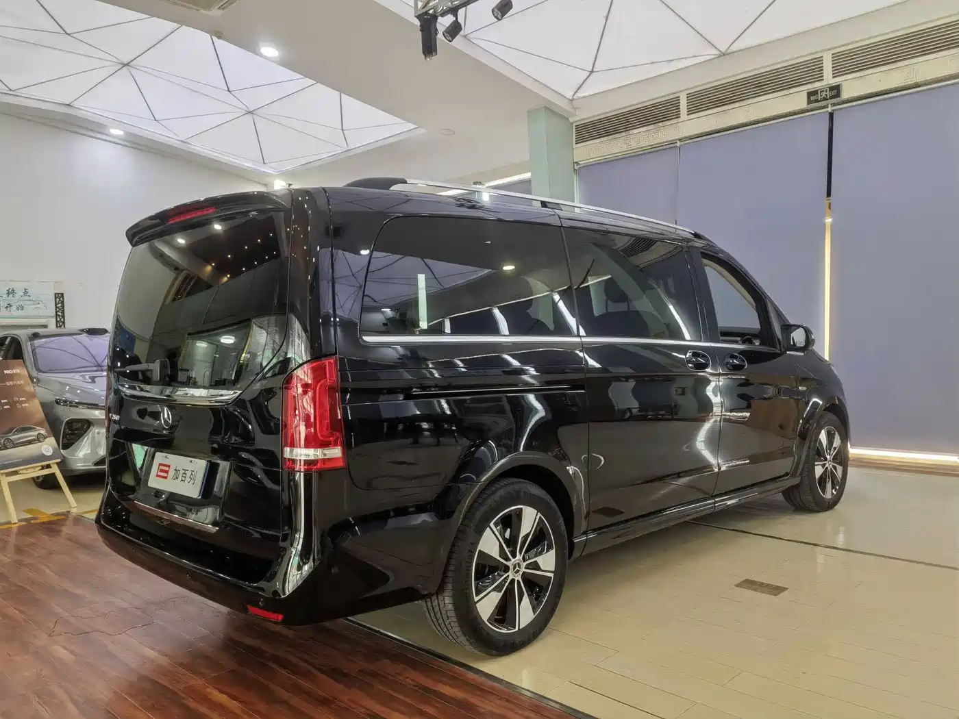 Mercedes-Benz V-Class 2022 V 260 Prestige Edition фото 17