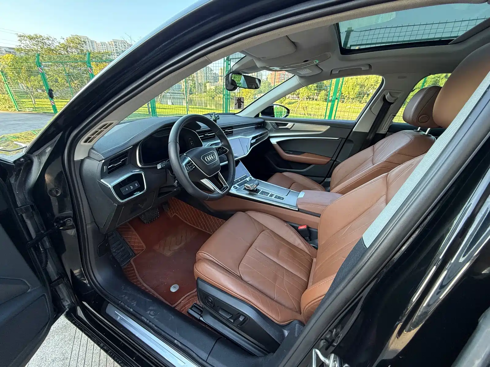 Photo 7 - Audi A6L
