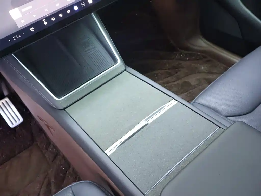 Tesla Model Y 2026 2025 Facelift Long Range All-Wheel Drive