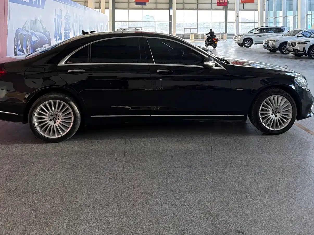 Mercedes-Benz S-Class 2019 S 320 L Ultimate Edition фото 3
