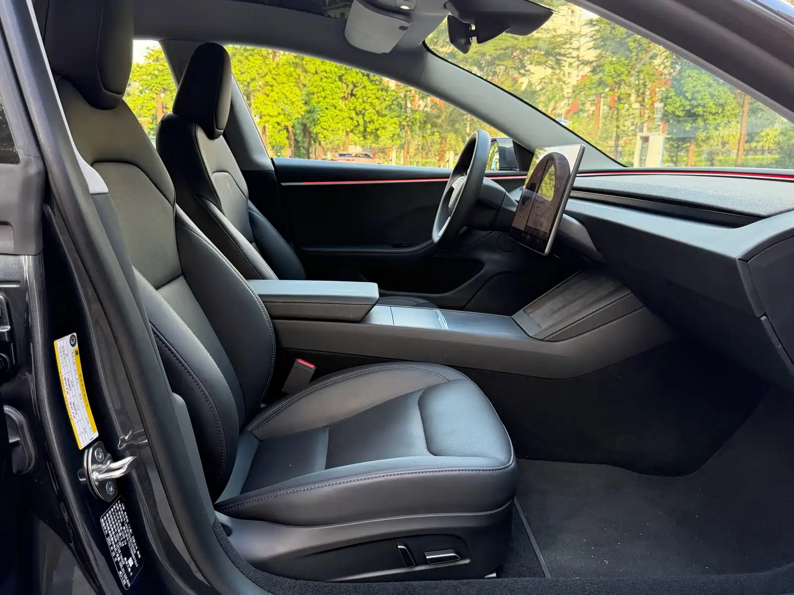 Photo 13 - Tesla Model 3