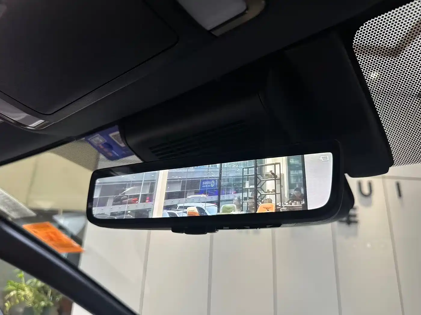 Toyota Vellfire 2025 Crown Hybrid 2.5L Ink Gold Executive Edition фото 9
