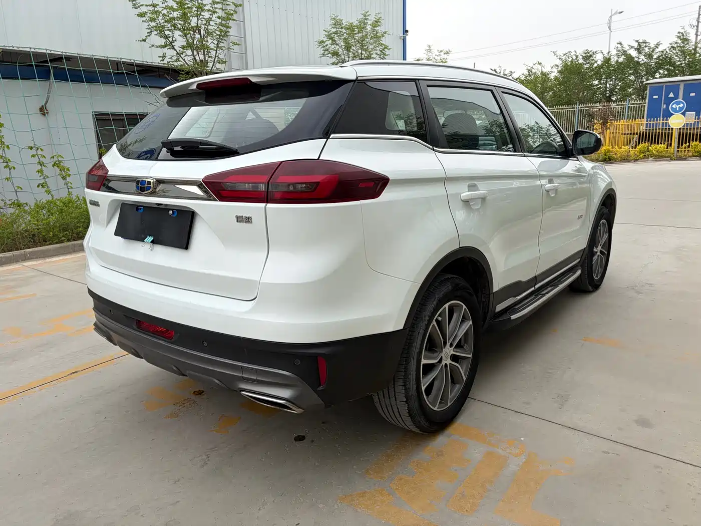 Photo 7 - Geely Boyue