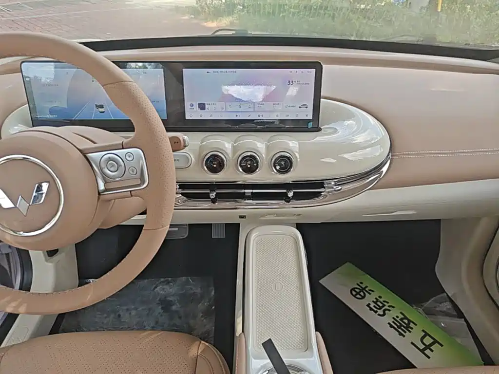 Wuling Motors Wuling Bingo 2026 2025 Model 333km Smart Premium