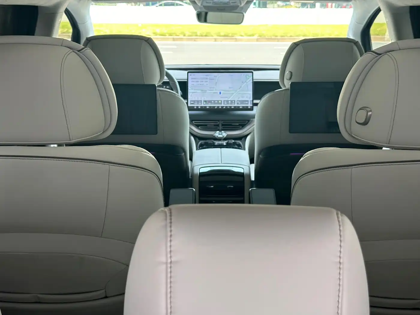 Denza D9 2022 2022 DM-i 970 AWD Flagship