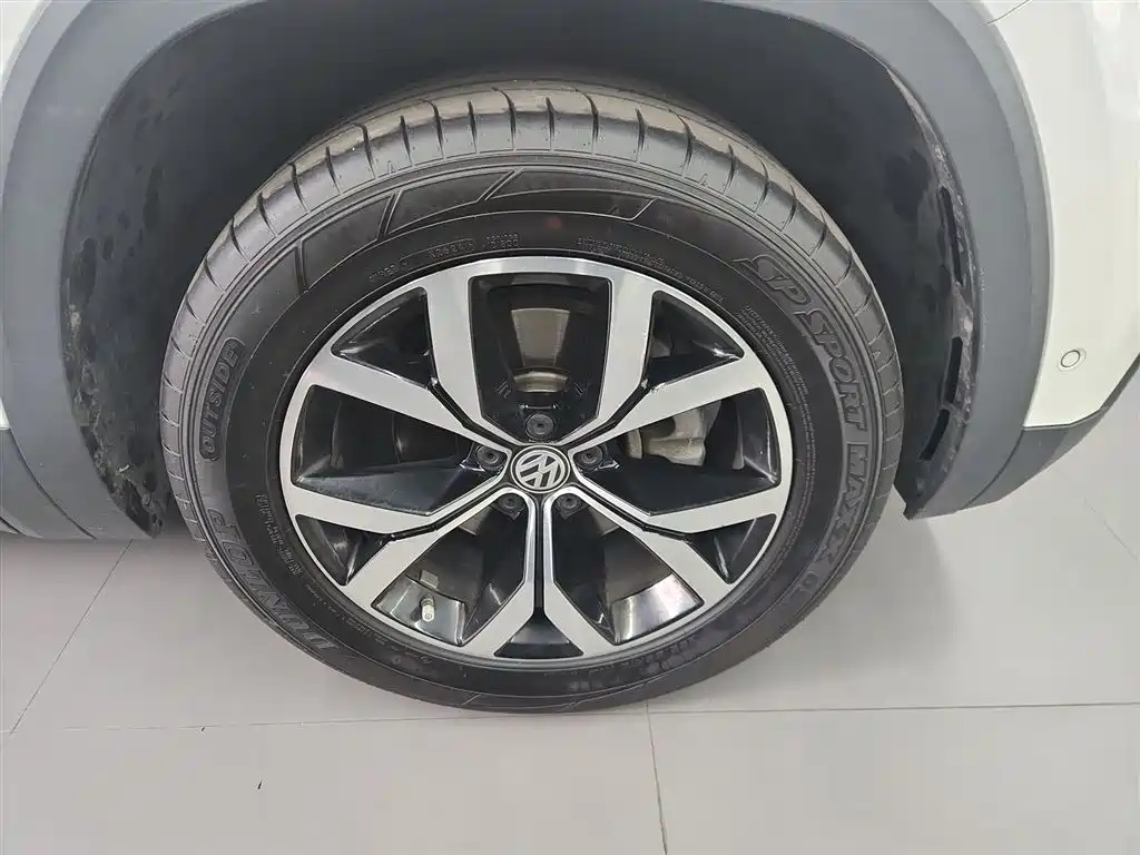 Volkswagen Teramont 2020 380TSI 4WD Luxury Edition China VI фото 7