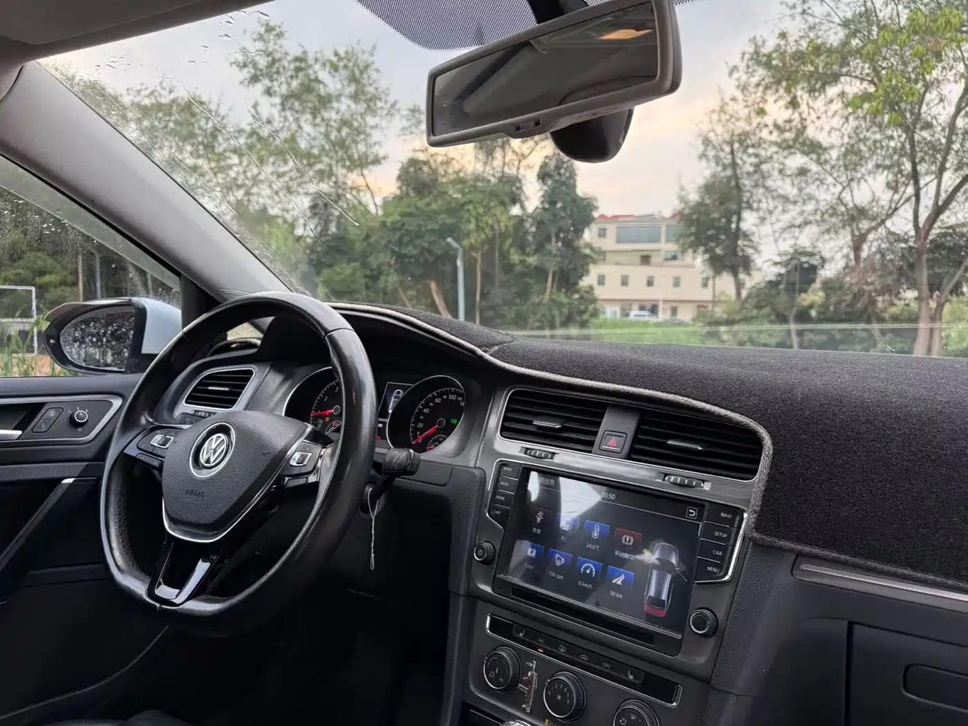 Volkswagen Golf 2016 230TSI Automatic Luxury фото 4