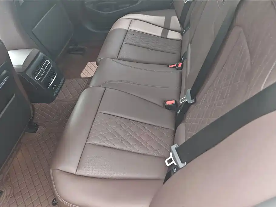 BMW 3 Series 2022 Facelift 325Li M Sport Shadow Edition фото 11