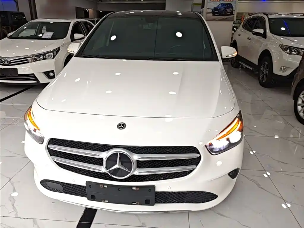 Mercedes-Benz B-Class 2020 B 200 Fashion Edition фото 3