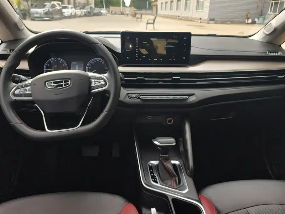 Geely Vision X3 2022 2021 PRO 1.5L CVT Premium