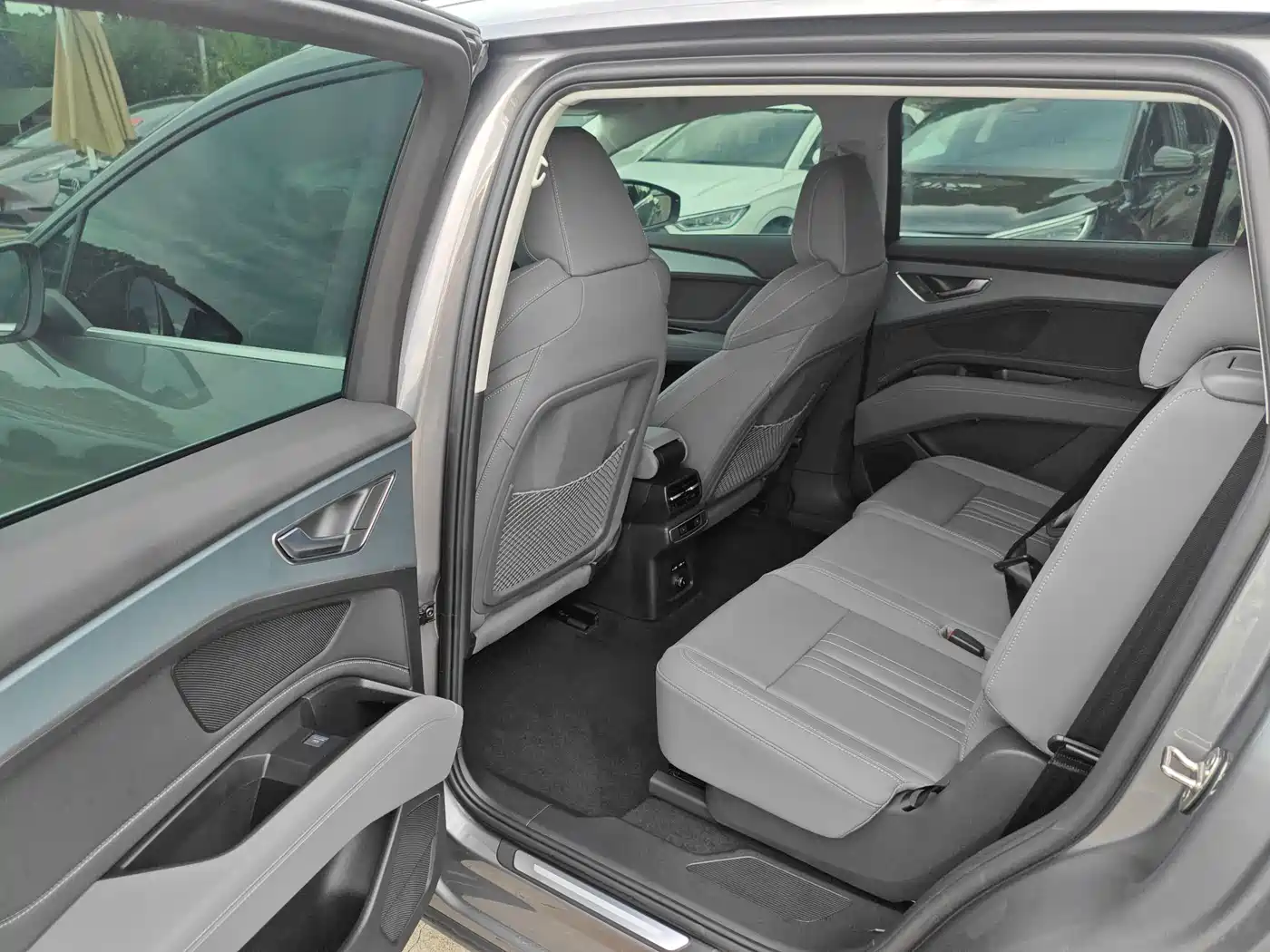 Audi Q5 e-tron 2024 2023 40 e-tron Starlight Edition Brocade Package