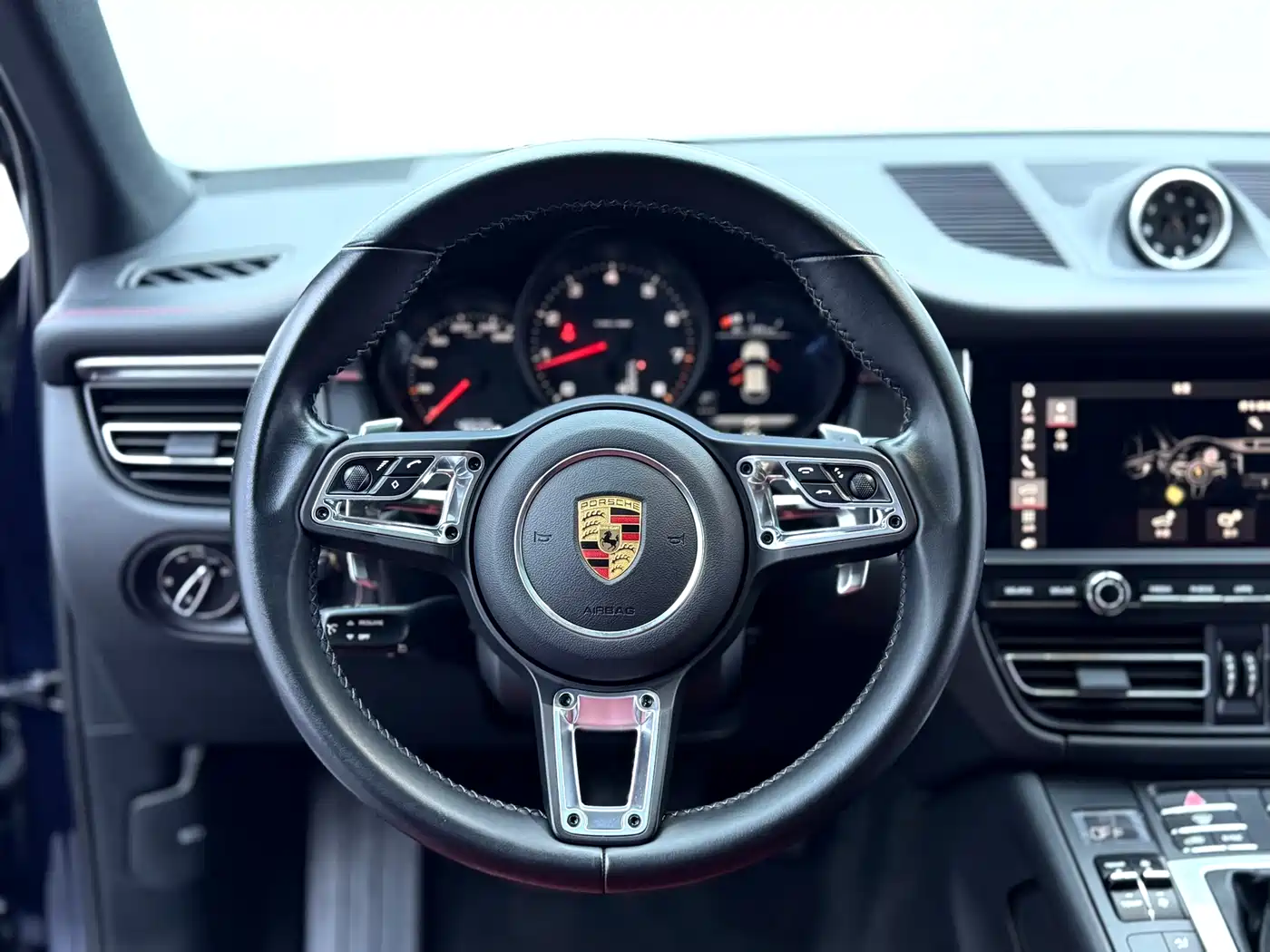 Porsche Macan 2021 Macan 2.0T фото 20