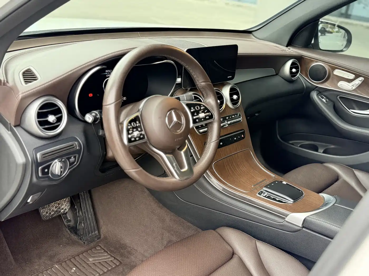Mercedes-Benz GLC 2020 Facelift GLC 300 L 4MATIC Dynamic фото 13
