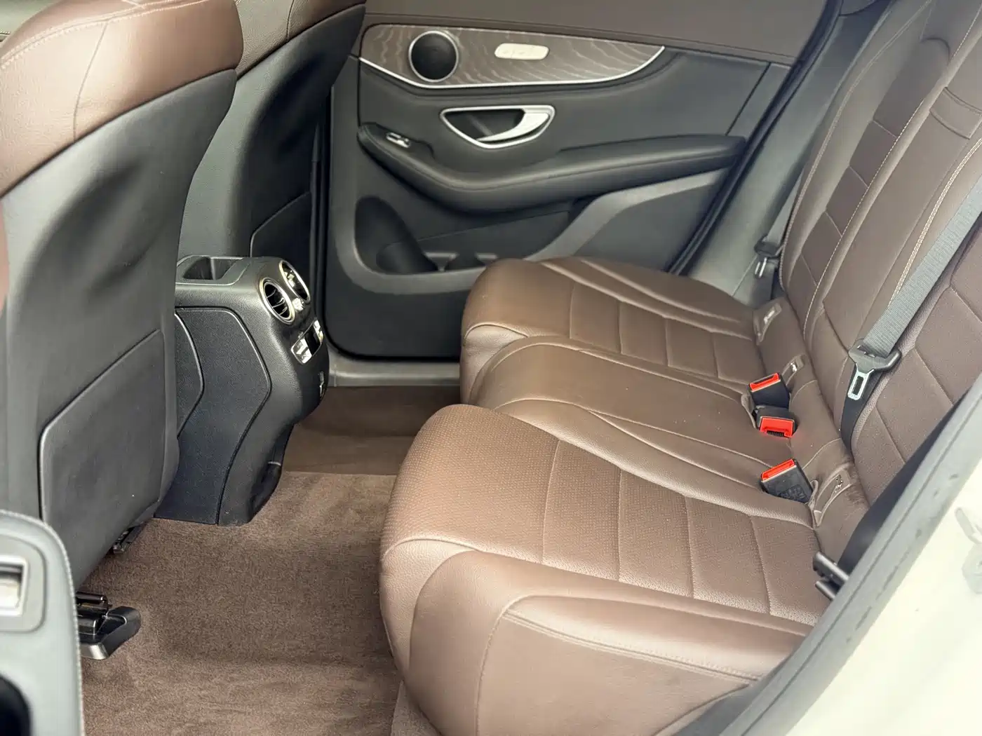 Mercedes-Benz GLC 2020 Facelift GLC 300 L 4MATIC Dynamic фото 18