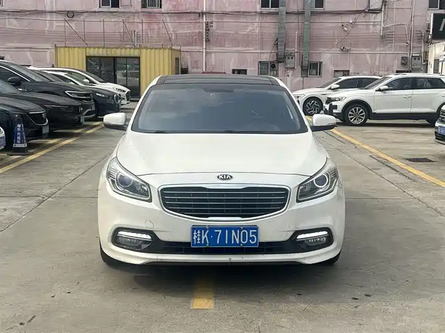 KIA K4