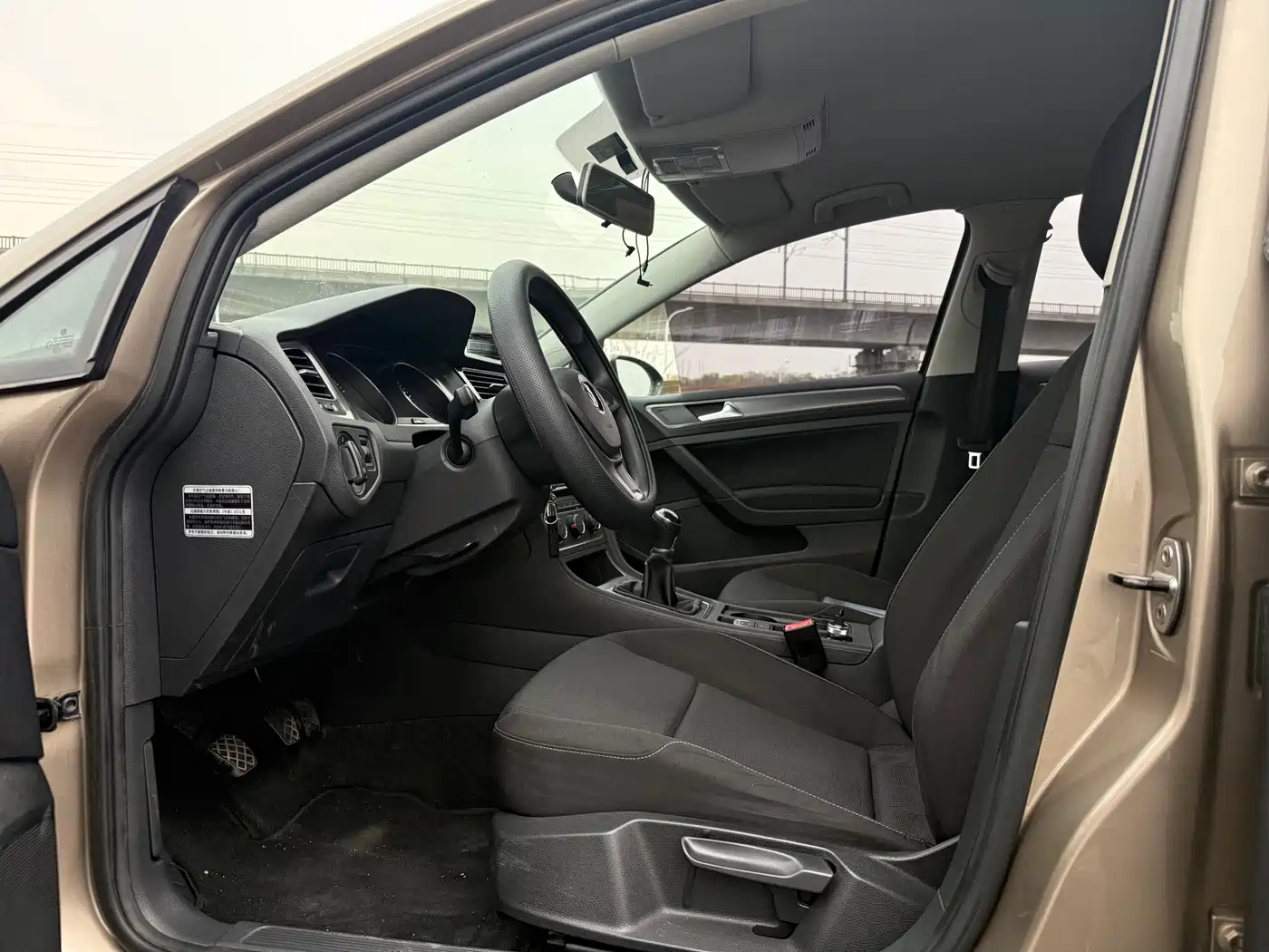 Volkswagen Golf 2014 1.6L Manual Fashion Type фото 11