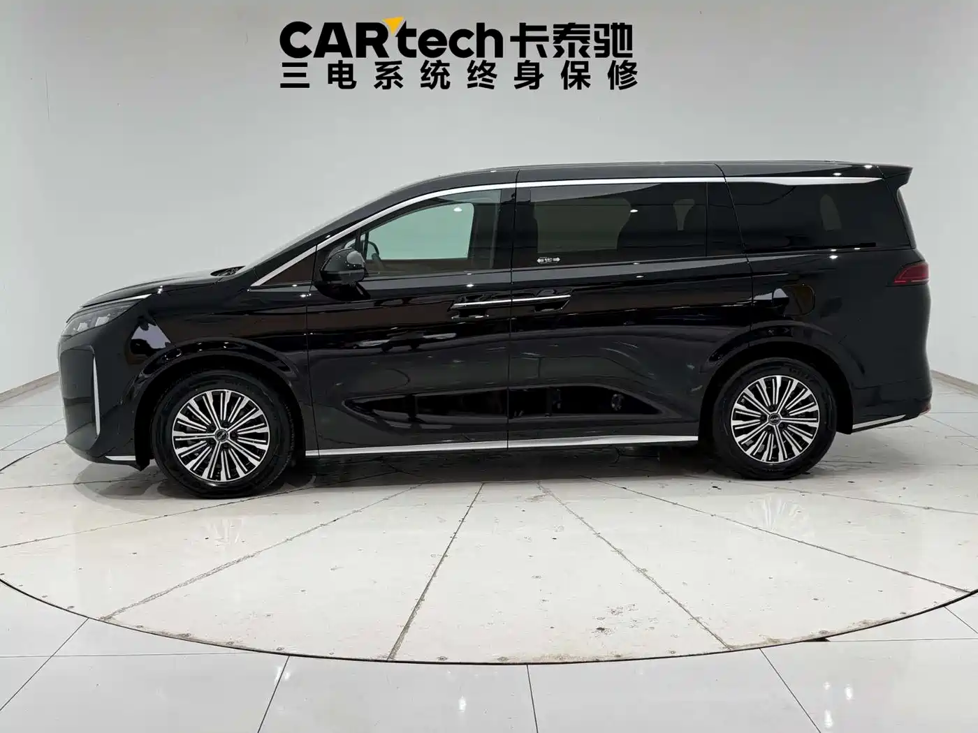 BYD M9 2025 2025 Model 1060 Pilot Edition
