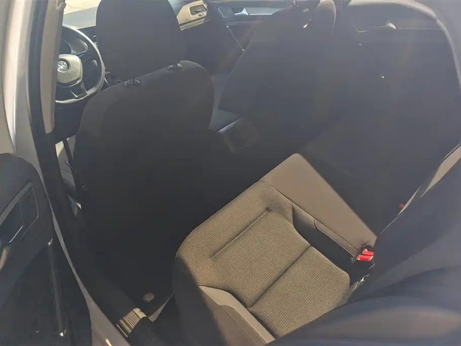 Volkswagen Golf 2015 1.4TSI Automatic Comfort фото 11